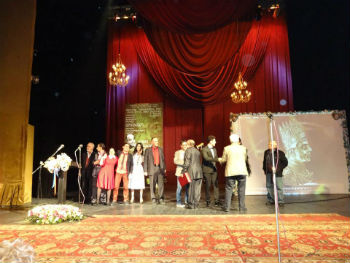 Спектакль „Вкус меда„ ереванского ТЮЗа в постановке Гора Маркаряна получил награды в шести номинациях – во всех, по которым был выдвинут!