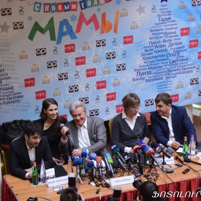 Ален Делон приехал в Ереван на премьеру своего последнего фильма, перед демонстрацией которого состоялась встреча актера с армянскими журналистами
