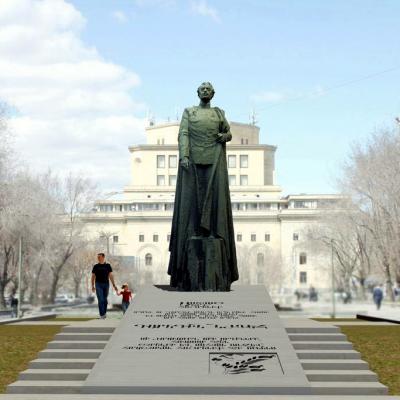 Памятник Гарегину Нжде в Ереване