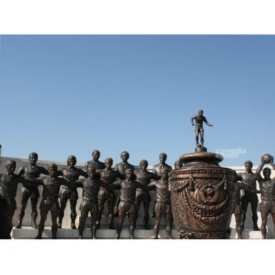 По соседству со стадионом 'Раздан' открылась скульптурная композиция, посвященная 'Арарату-73'