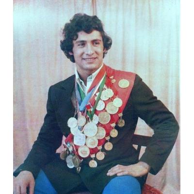 13 июня 1956 года в Ленинакане родилась будущая звезда мирового спорта – тяжелоатлет Юрий Варданян