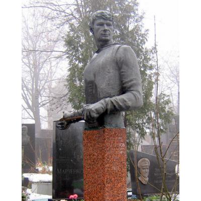 Смерть советского фехтовальщика Владимира Смирнова на ЧМ-1982 привела к коренному пересмотру мер безопасности в этом виде спорта