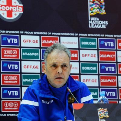 Главный тренер сборной Армении Хоакин Капаррос