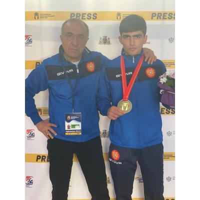 Юниорская (до 18 лет) сборная Армении по боксу под руководством Карена Агамаляна завоевала 5 бронзовых медалей на чемпионате Европы в Черногории