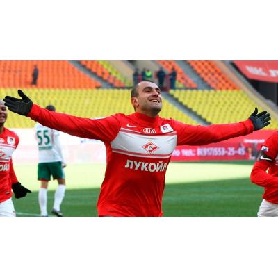 Нападающий сборной Армении по футболу Юра Мовсисян завершил спортивную карьеру