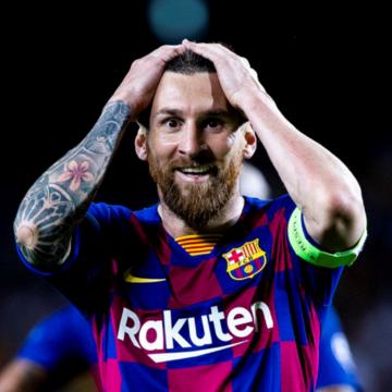 Контракт Лионеля Месси с 'Барселоной' истек, но аргентинец продолжит выступать за каталонский клуб