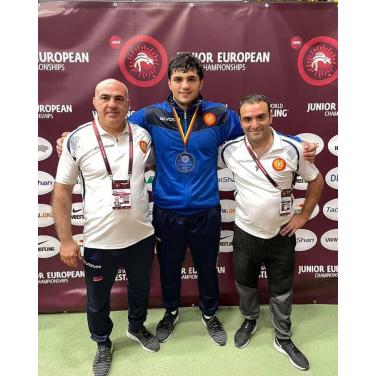 Тренерский штаб юниорской сборной Армении по вольной борьбе подвел итоги выступления на чемпионате Европы в Дортмунде