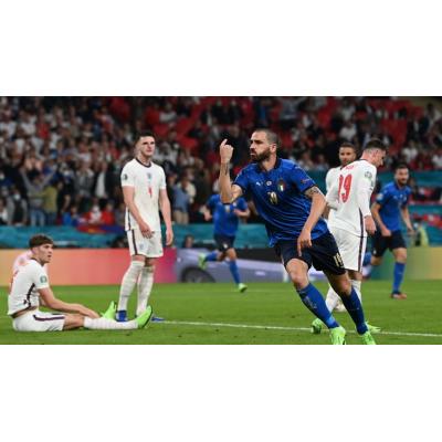 В финальном матче ЕВРО-2020 сборная Италии в серии пенальти обыграла сборную Англии со счетом 3:2 (основное время завершилось вничью 1:1) и во второй раз в истории завоевала титул чемпионов Европы