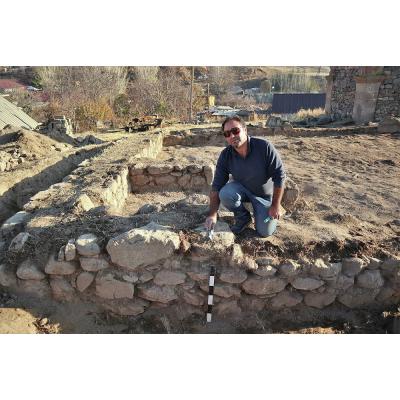 Археолог Леон Мкртчян