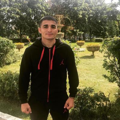 Российский боксер армянского происхождения Арест Саакян скончался, проведя 10 дней в коме после полученного на ринге нокаута