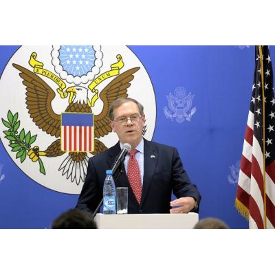 Чрезвычайный и Полномочный посол США в Азербайджане Эрл Литценбергер