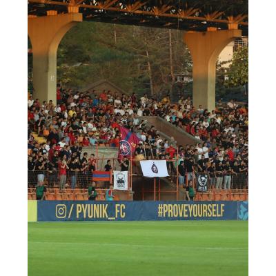 В первом матче первого квалификационного раунда Лиги чемпионов УЕФА 'Пюник' в Ереване сыграл вничью 0:0 с румынским 'ЧФР Клужом'
