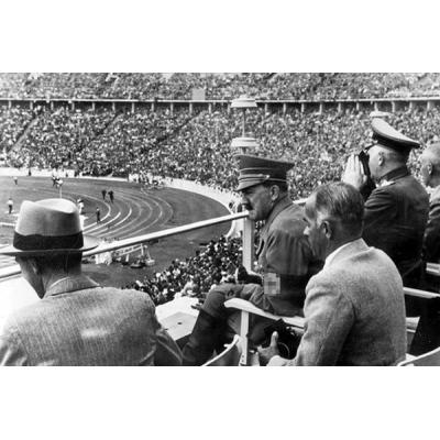 Пример основателя олимпийского движения барона Пьера де Кубертена показывает, что утверждение 'спорт вне политики' всегда было мифом
