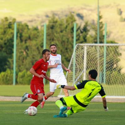 Давление руководства Федерации футбола Армении на ФК 'Пюник' из-за конфликта с владельцем клуба Артуром Согомоняном становится все сильнее