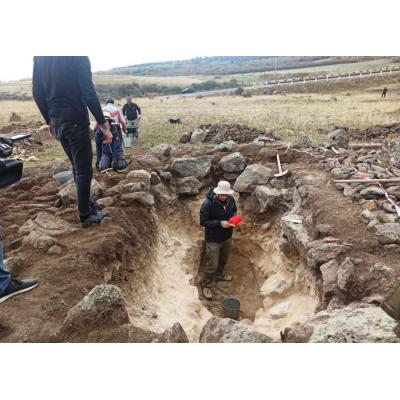 В древнем городище Канагет ведутся раскопки уже 11-го захоронения