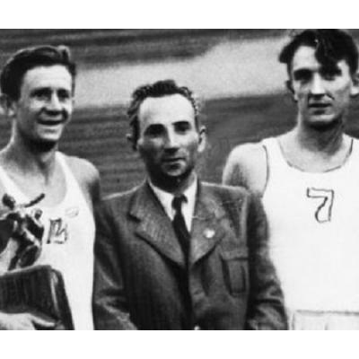 Сборную СССР по баскетболу под руководством Степана Спандаряна из-за политики лишили победы на ЧМ-1959