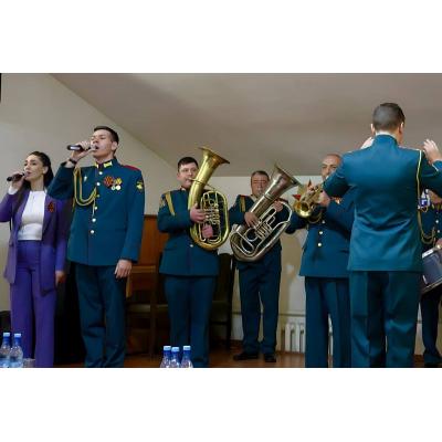 'ПОЭТ В КИТЕЛЕ': ВЕТЕРАН ВОВ ЛАЧИН СТЕПАНЯН ПРЕДСТАВИЛ В ЕРЕВАНЕ СБОРНИК СТИХОВ