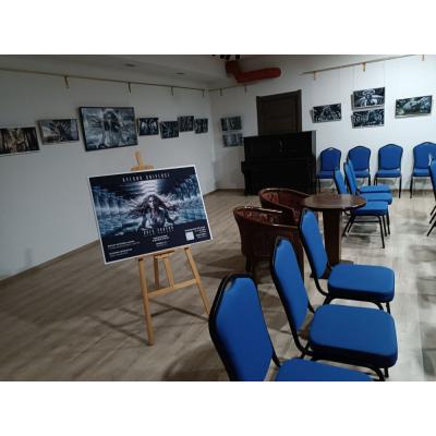 Необычная выставка в Центре развития «Пюник»