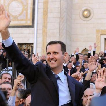 Запад, похоже, намерен продолжить стратегию по вовлечению России в сирийский конфликт при одновременном смягчении позиции по требованию немедленной отставки сирийского президента Башара Асада