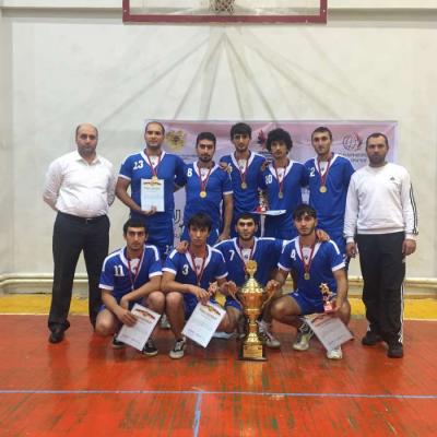Команда СКИФ в 10-й раз подряд выиграла золотые медали чемпионата страны по волейболу