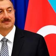 Свобода и почести, немедленное помилование и награждение его лично Алиевым, развязанная в Азербайджане жуткая вакханалия по героизации убийцы должны повлечь за собой наказание.
