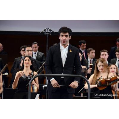 Основатель этого музыкального праздника - Государственный симфонический оркестр Армении под управлением Сергея Смбатяна