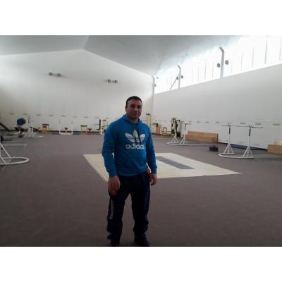 И.о. главного тренера женской сборной по тяжелой атлетике Виген Хачатрян