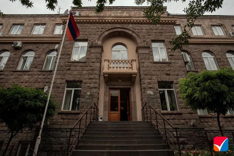 ЦИК прокомментировал заявление о наличии гражданства РФ у Нарека Карапетяна
