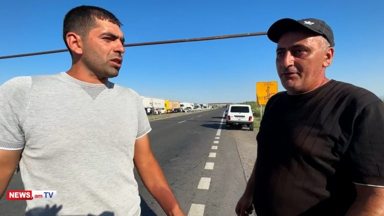 Заводы не покупают помидоры: сельчане перекрыли автодорогу Ереван-Ерасх (Видео)