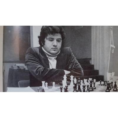15 октября исполнилось 70 лет ярчайшему шахматному таланту СССР 1970-80 годов, одному из сильнейших гроссмейстеров мира середины 80-х Рафаэлю Ваганяну