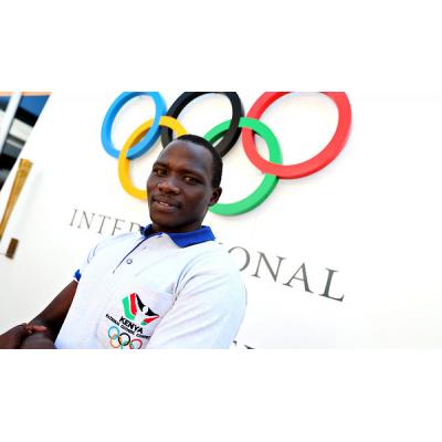 Кенийский копьеметатель Джулиус Йего осваивал атлетическую дисциплину, изучая видеоролики в YouTube